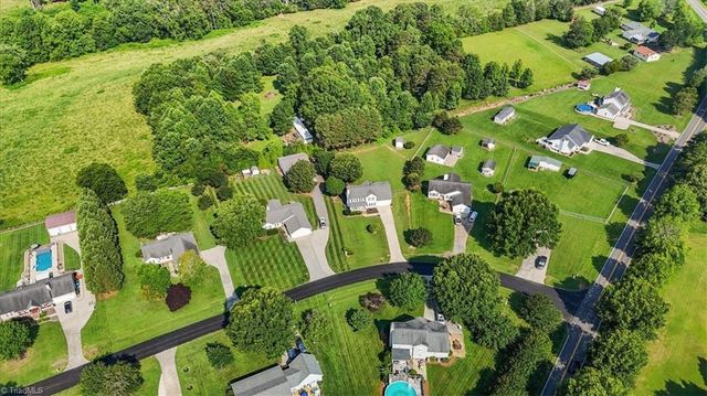 116 Winchester Road, Advance, NC 27006