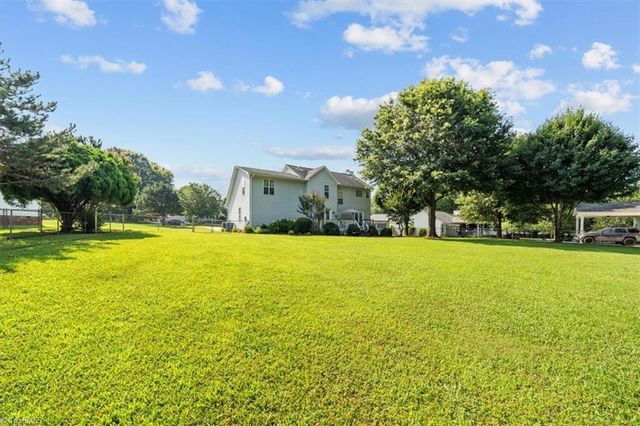 116 Winchester Road, Advance, NC 27006