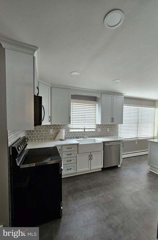 764 QUARRY RD, Bunker Hill, WV 25413