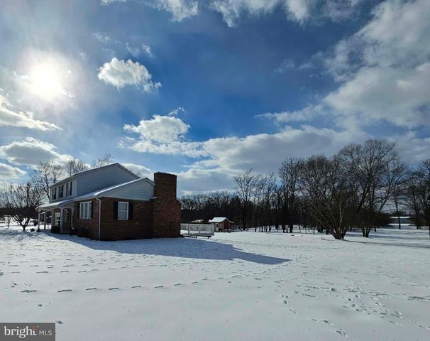 764 QUARRY RD, Bunker Hill, WV 25413