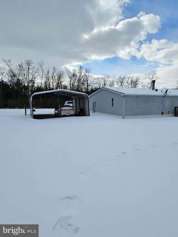 764 QUARRY RD, Bunker Hill, WV 25413