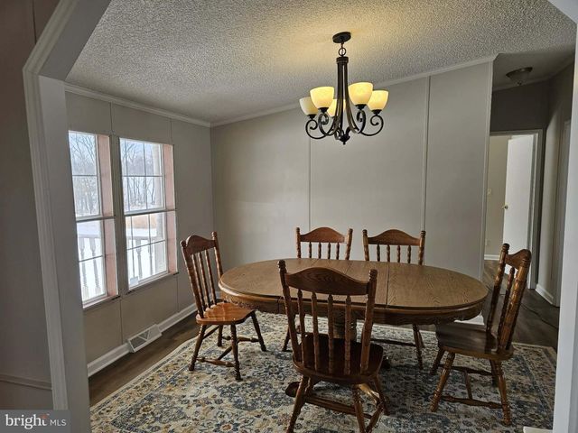 764 QUARRY RD, Bunker Hill, WV 25413