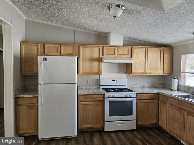 764 QUARRY RD, Bunker Hill, WV 25413