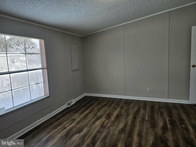 764 QUARRY RD, Bunker Hill, WV 25413