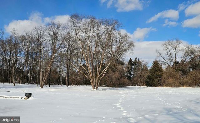 764 QUARRY RD, Bunker Hill, WV 25413