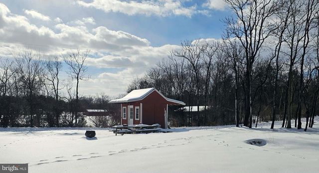 764 QUARRY RD, Bunker Hill, WV 25413