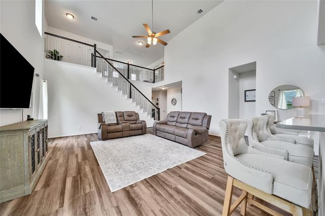 11012 32nd Avenue N, Texas City, TX 77591