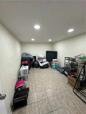 69 Whipple Avenue, Cranston, RI 02920