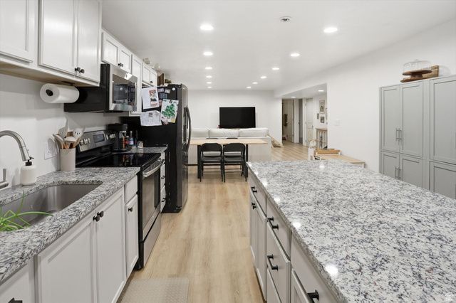 1340 S 4125 W, Syracuse, UT 84075