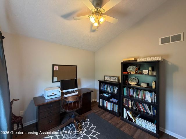 412 Coventry Lane, Mason, MI 48854
