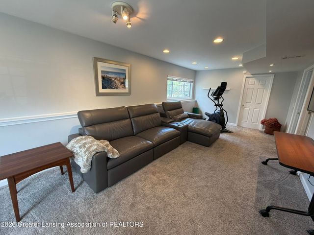 412 Coventry Lane, Mason, MI 48854