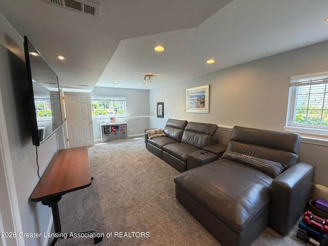 412 Coventry Lane, Mason, MI 48854
