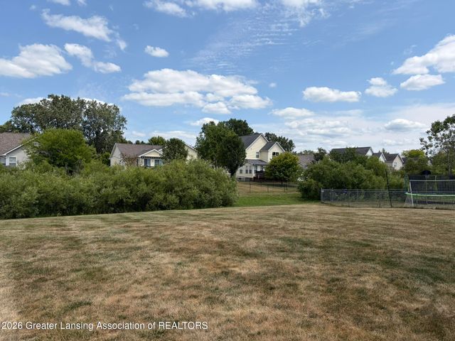 412 Coventry Lane, Mason, MI 48854