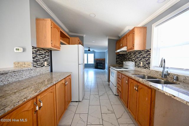 8773 Garland Highway, Clinton, NC 28328