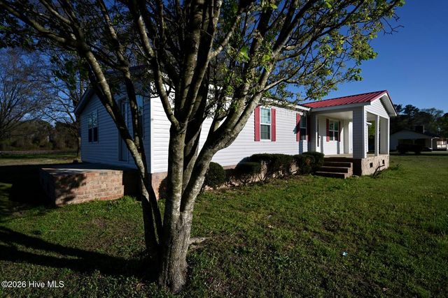 8773 Garland Highway, Clinton, NC 28328