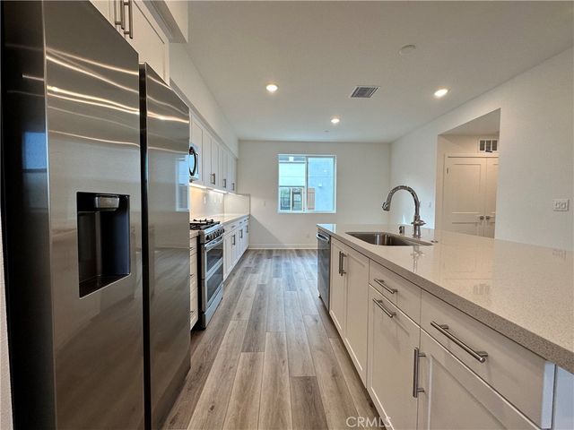 2317 W Broadway 33, Anaheim, CA 92804