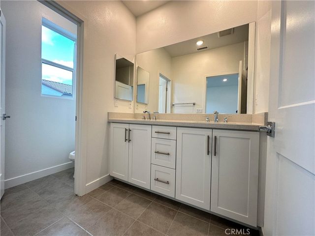 2317 W Broadway 33, Anaheim, CA 92804