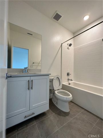 2317 W Broadway 33, Anaheim, CA 92804