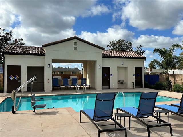 2317 W Broadway 33, Anaheim, CA 92804
