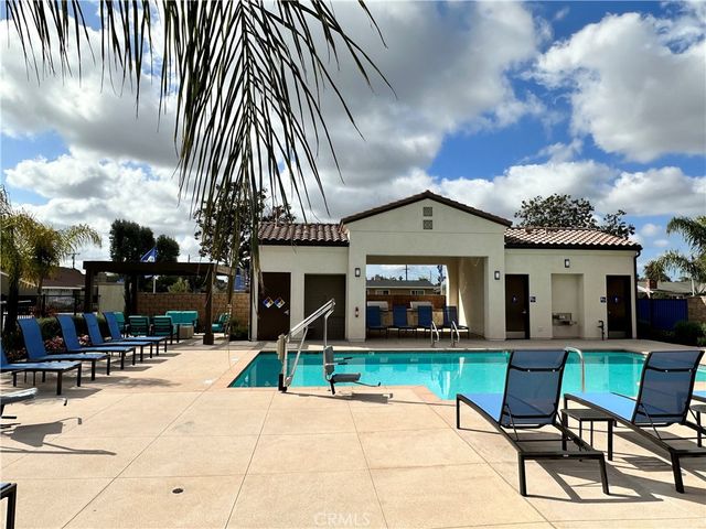 2317 W Broadway 33, Anaheim, CA 92804