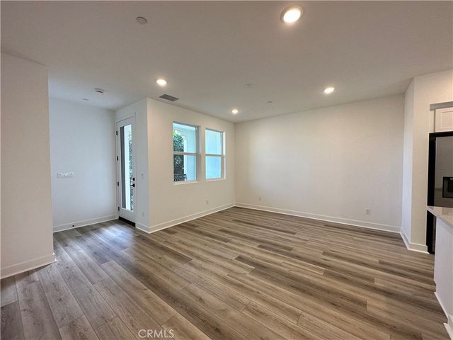 2317 W Broadway 33, Anaheim, CA 92804