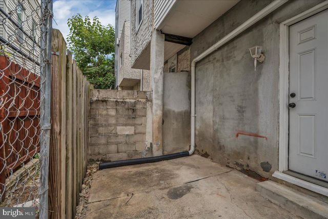 1328 S MOLE ST, Philadelphia, PA 19146