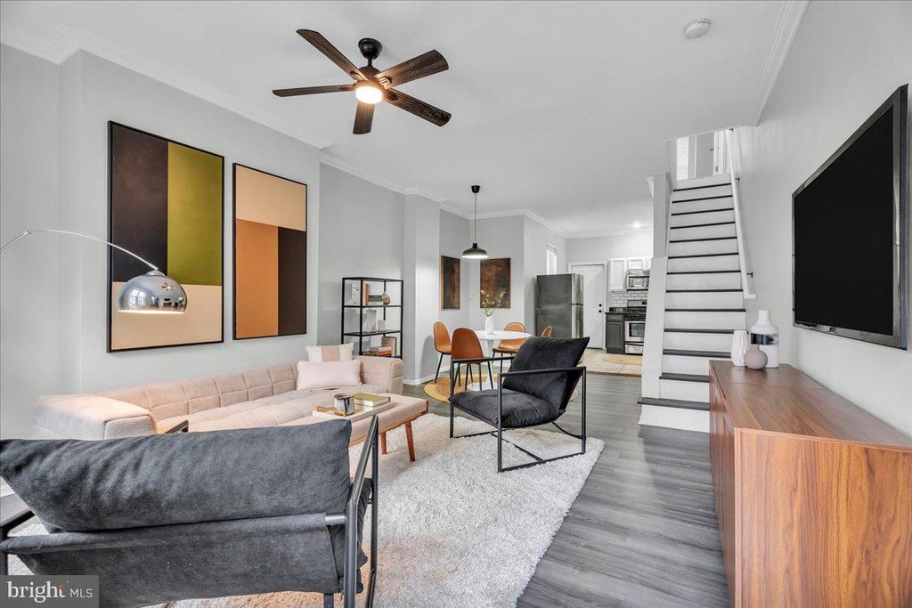 1328 S MOLE ST, Philadelphia, PA 19146