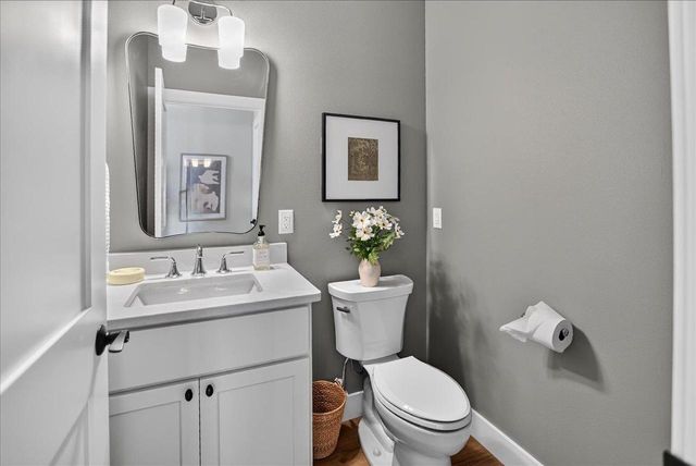 906 Travis Larson Court, Waunakee, WI 53597