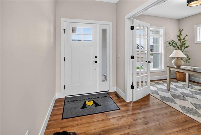 906 Travis Larson Court, Waunakee, WI 53597