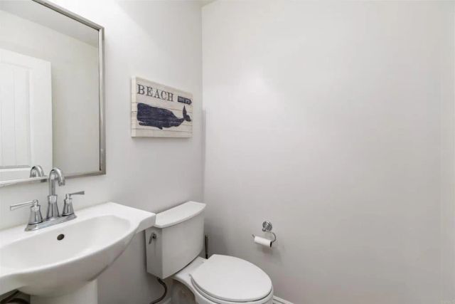 4057 Lamont Street, San Diego, CA 92109