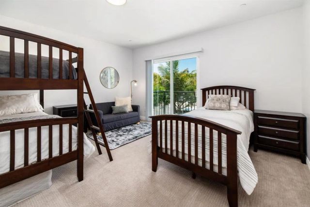 4057 Lamont Street, San Diego, CA 92109