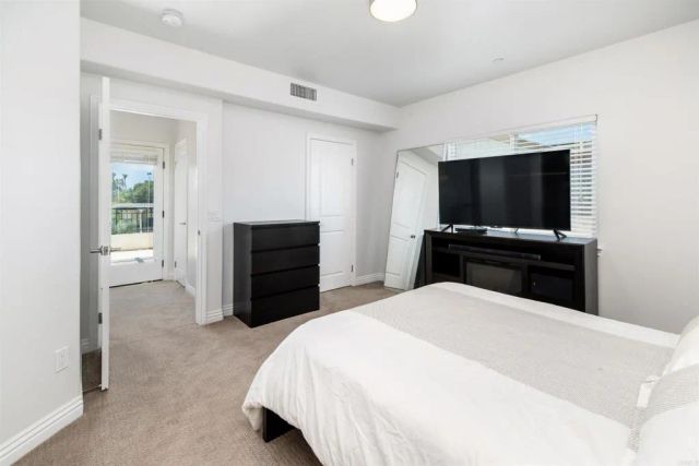 4057 Lamont Street, San Diego, CA 92109