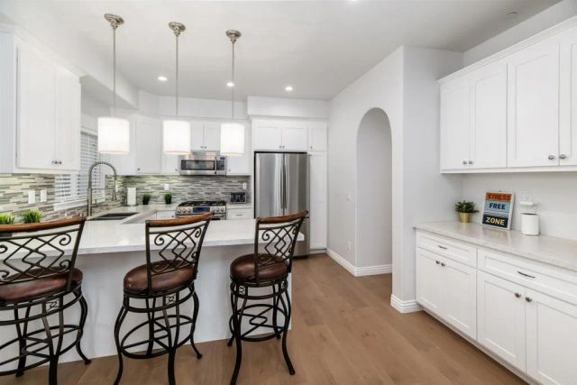 4057 Lamont Street, San Diego, CA 92109