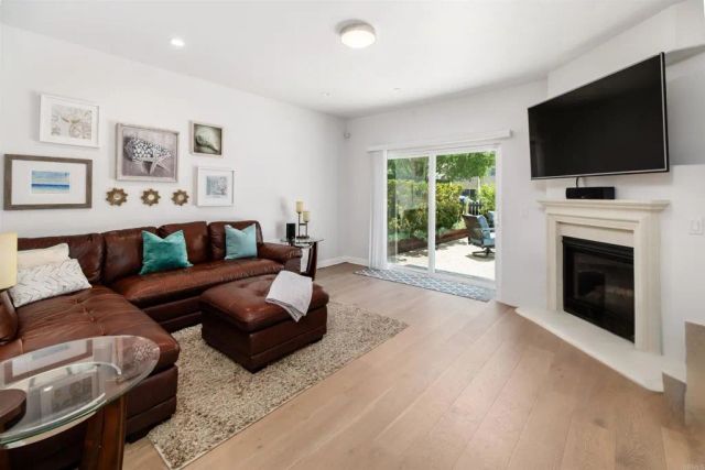 4057 Lamont Street, San Diego, CA 92109