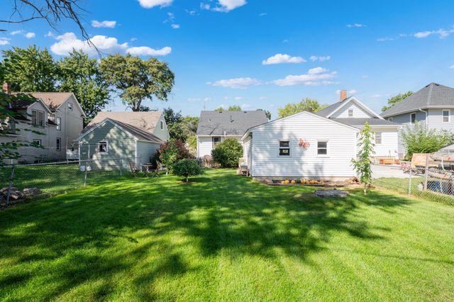 210 11th Avenue NE, Rochester, MN 55906