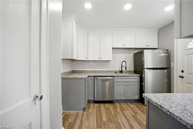 407 W Little Creek RD, Norfolk, VA 23505