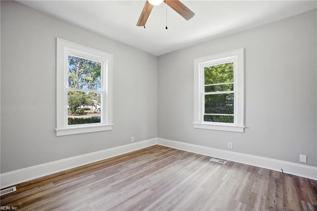 407 W Little Creek RD, Norfolk, VA 23505