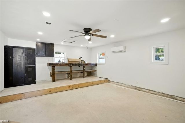 407 W Little Creek RD, Norfolk, VA 23505