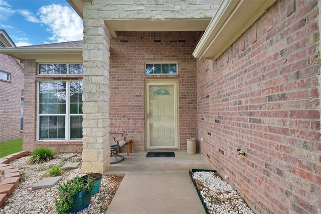 501 S Old Betsy Road 7, Keene, TX 76059