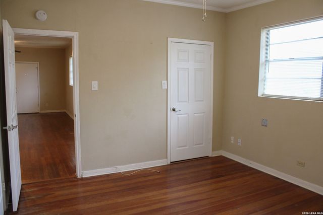 3901 N new braunfels, San Antonio, TX 78209