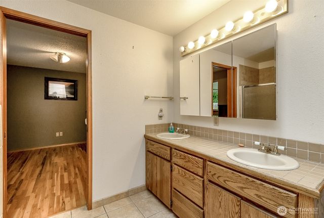 11207 92nd Ave CT SW, Lakewood, WA 98498