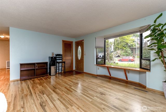 11207 92nd Ave CT SW, Lakewood, WA 98498