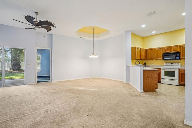 12398 NE 50TH VIEW, Oxford, FL 34484