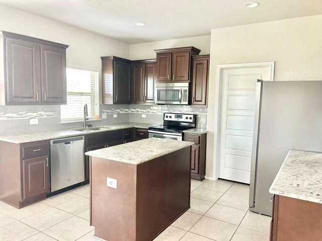 17612 Bridgefarmer BLVD, Pflugerville, TX 78660