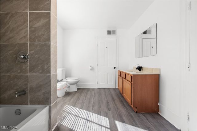 247 E Sunset Drive, Rittman, OH 44270