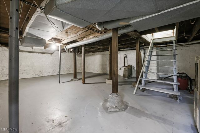 247 E Sunset Drive, Rittman, OH 44270