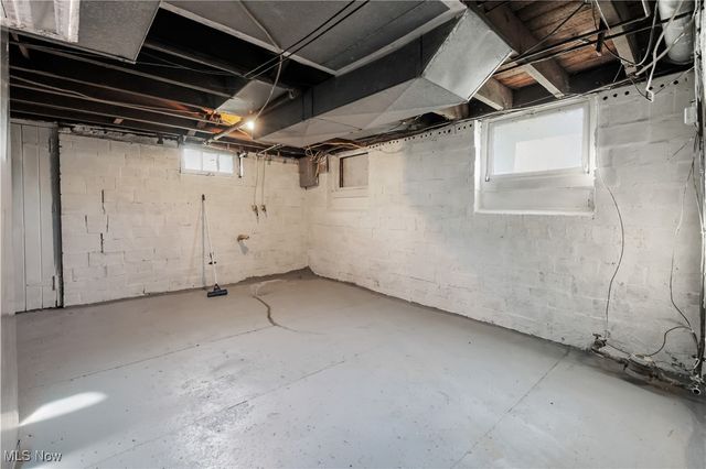 247 E Sunset Drive, Rittman, OH 44270