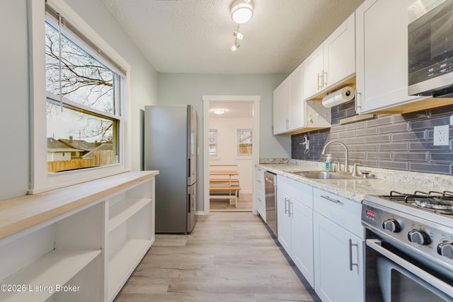 810 Weller Ave, Louisville, KY 40208