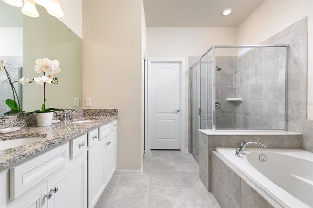 7376 OAKMOSS LOOP, Davenport, FL 33837