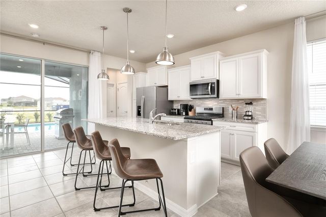 7376 OAKMOSS LOOP, Davenport, FL 33837